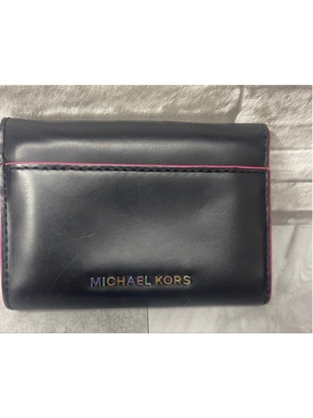 Michael Kors Manhattan Small Flap Wallet Black Neon Contrast Rare - Picture 9 of 11